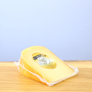 Cheese "Gold" Farmstead Premium Dutch Gouda approx 220g CATCH WEIGHT