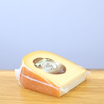 Cheese "Smoked" Farmstead Premium Dutch Gouda 225g wedge CATCH WEIGHT